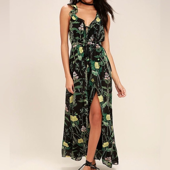 Lulus Dresses & Skirts - NWT Leaf Your Mark Black Floral Print Maxi Dress size xs